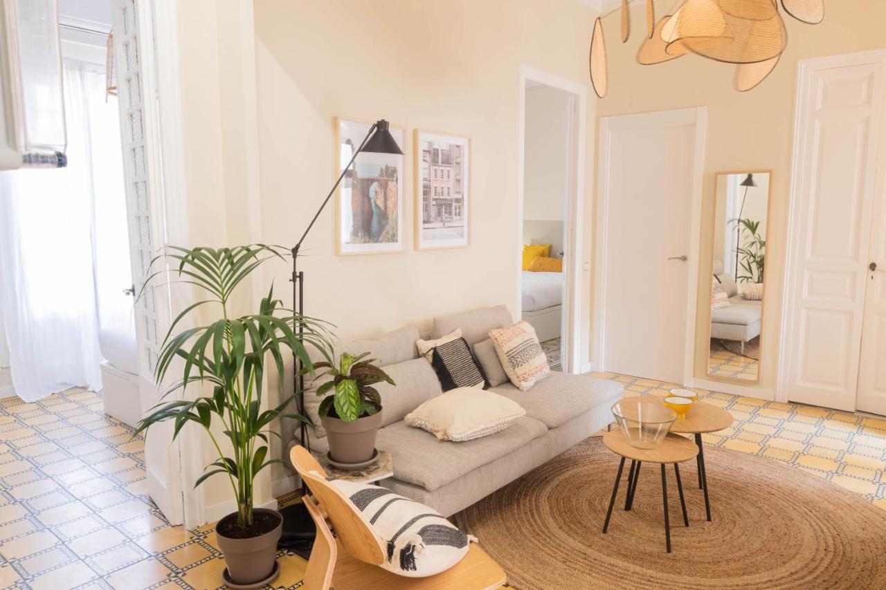 Aticco Living Gracia - Apartments Rooftop Барселона Екстериор снимка