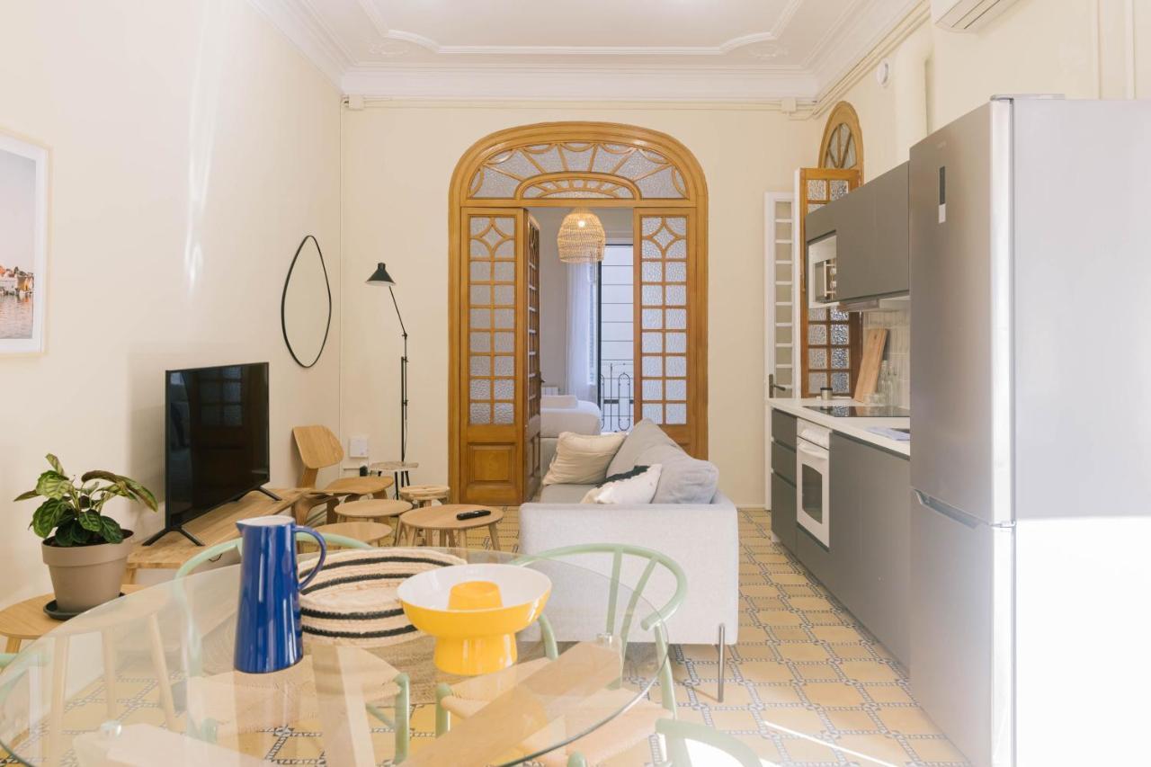 Aticco Living Gracia - Apartments Rooftop Барселона Екстериор снимка