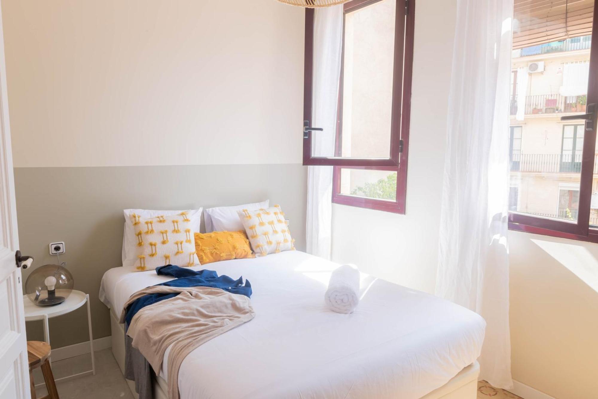 Aticco Living Gracia - Apartments Rooftop Барселона Екстериор снимка
